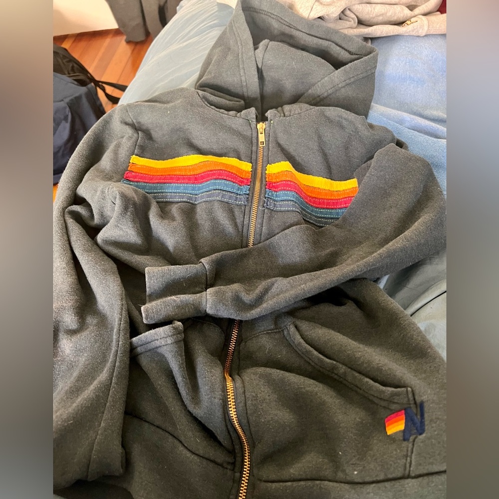 AN zip up